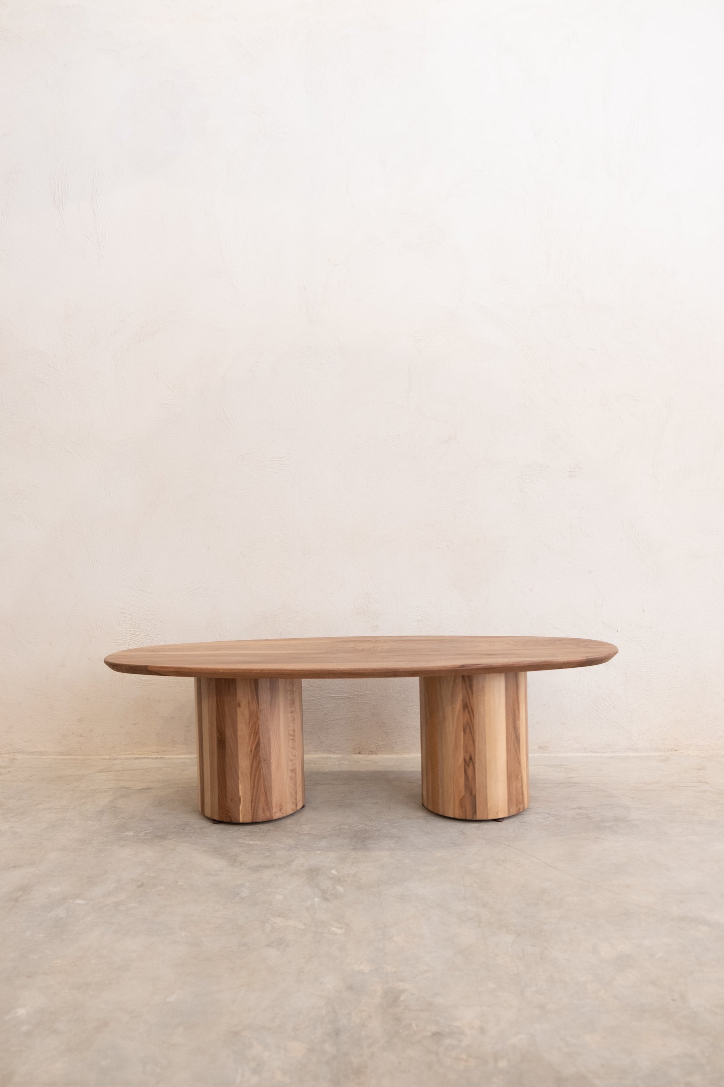 Table Basse Ovale en Noyer